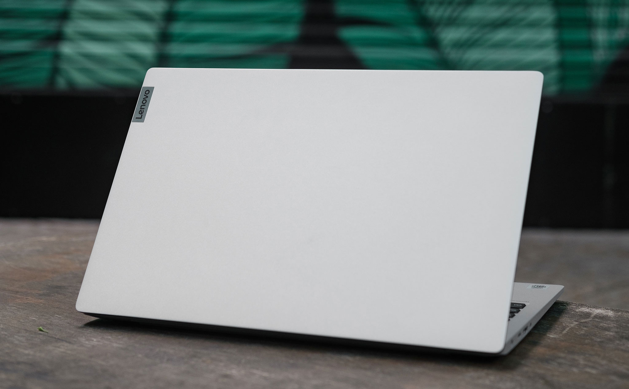 Lenovo ra mắt laptop IdeaPad Slim 5 Pro