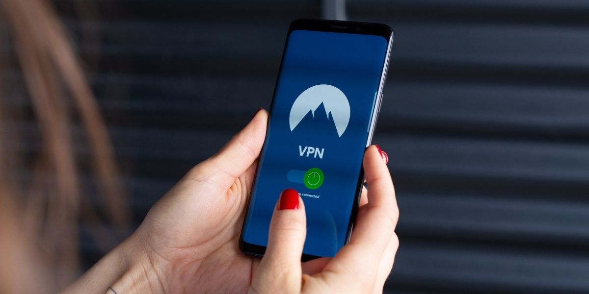 Ai dùng Iphone cũng nên biết mẹo đổi VPN trên App store